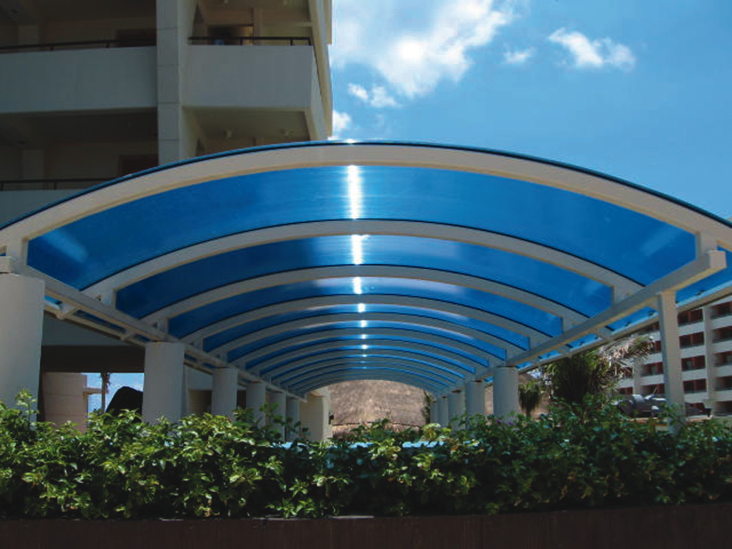 applications/institutional/institutional-canopies-light-roofing-6.jpg